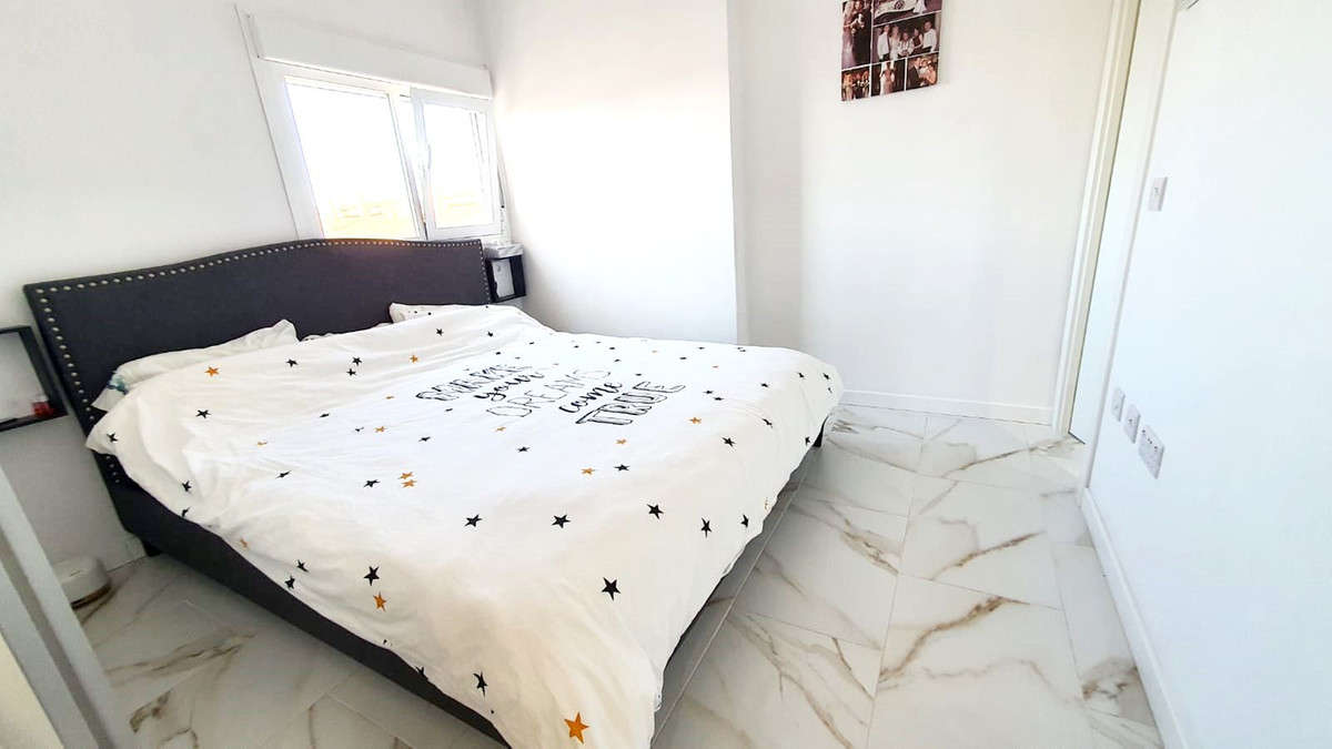 Middle Floor Apartment bilde 13
