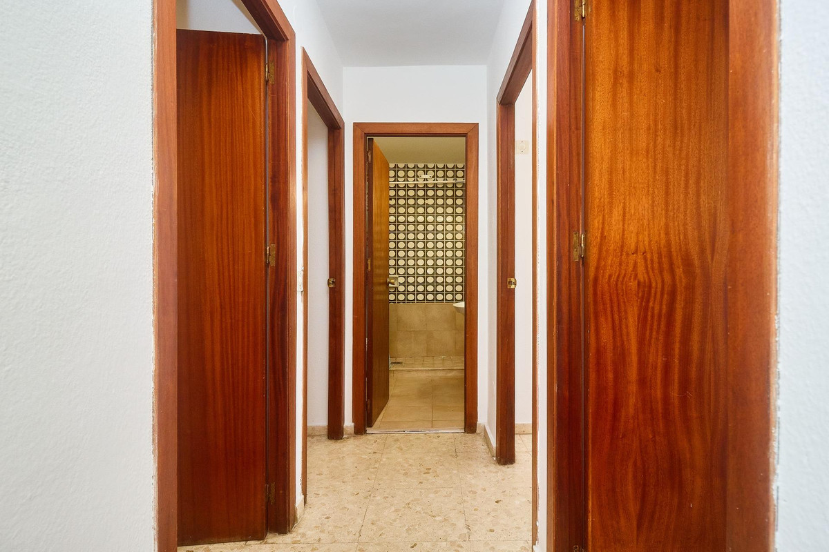 Middle Floor Apartment bilde 17