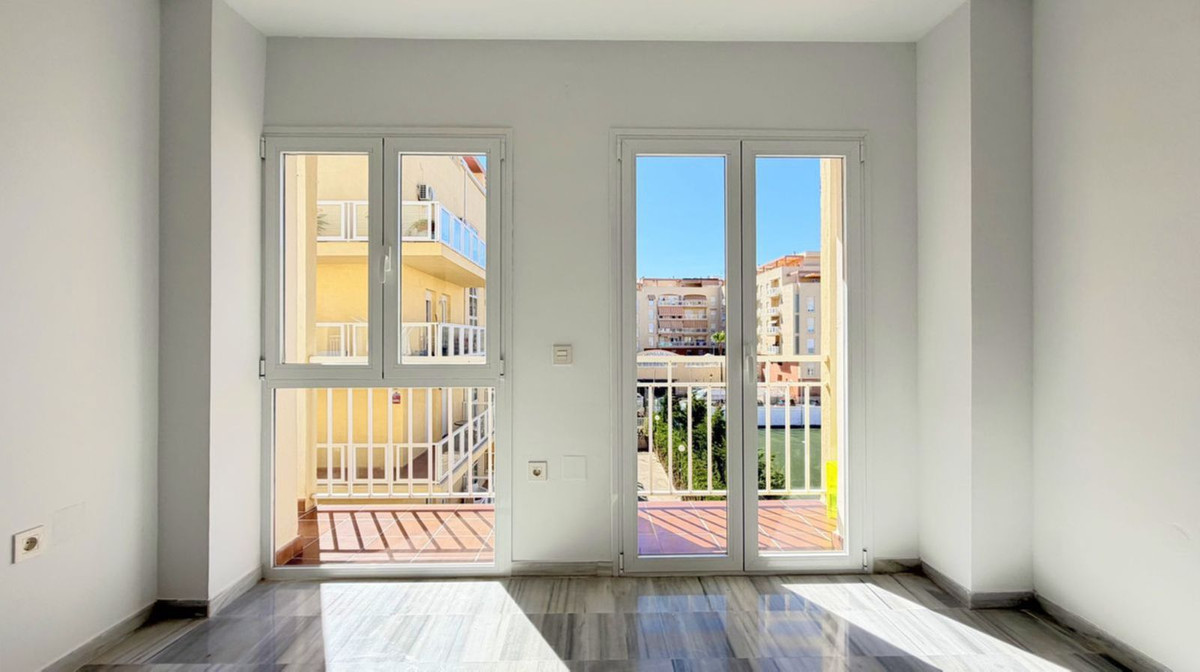 Middle Floor Apartment bilde 2