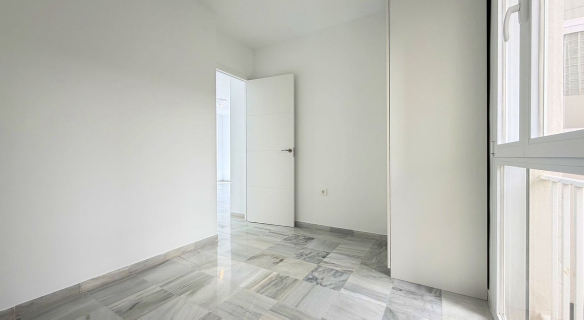 Middle Floor Apartment bilde 23