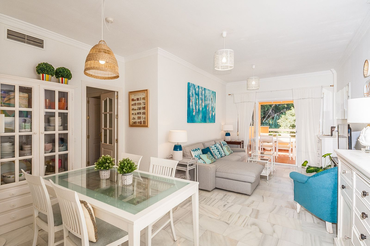 Middle Floor Apartment bilde 3