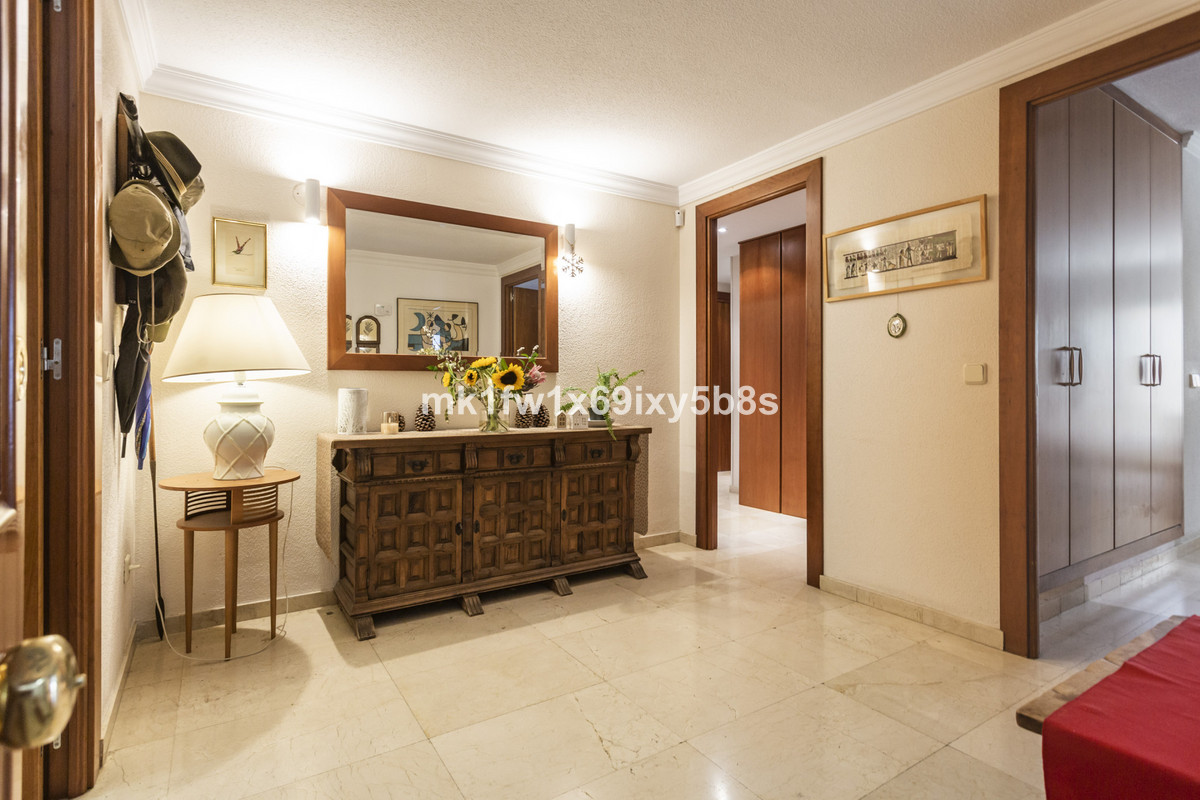 Middle Floor Apartment bilde 7