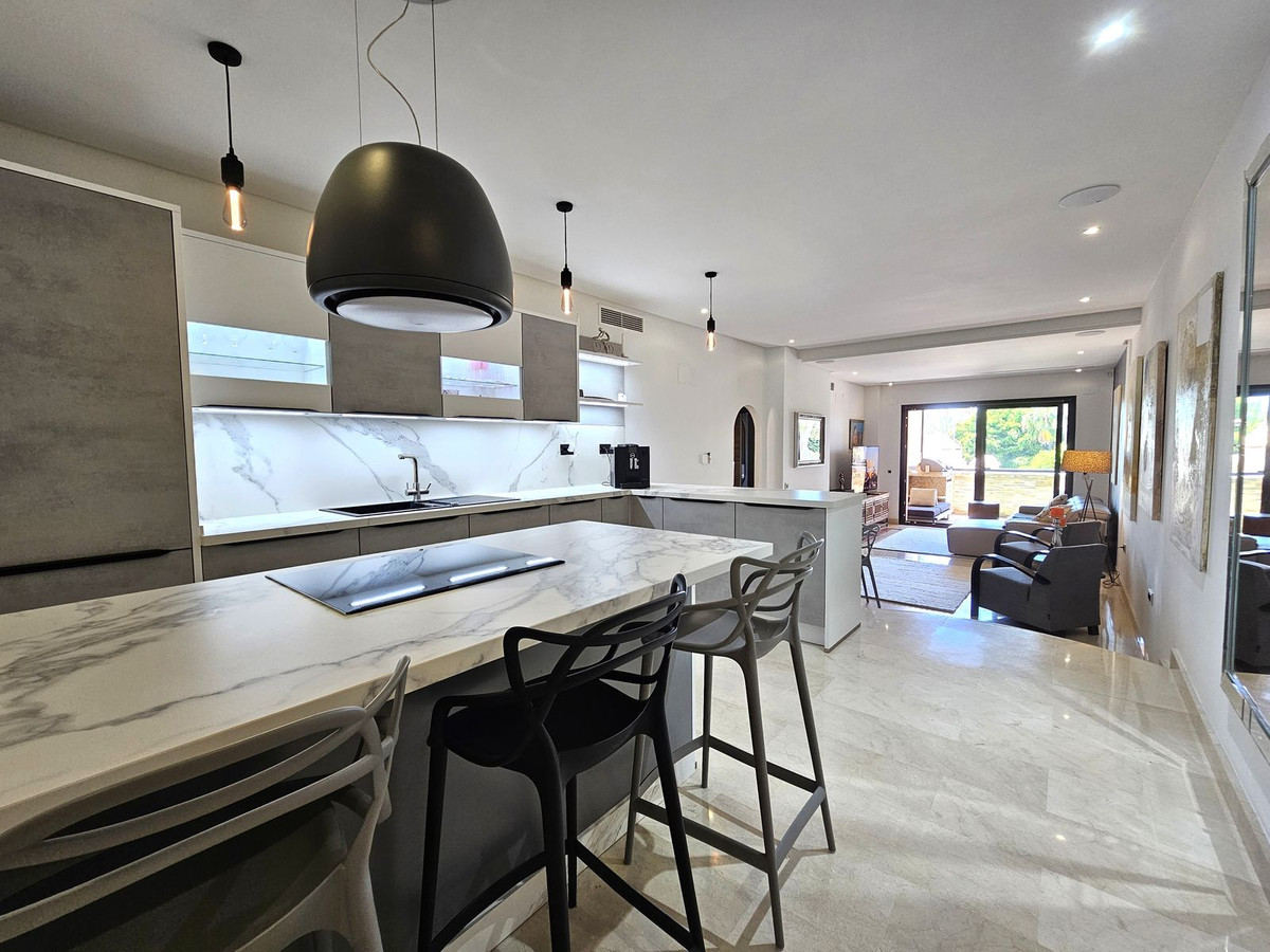 Middle Floor Apartment bilde 4