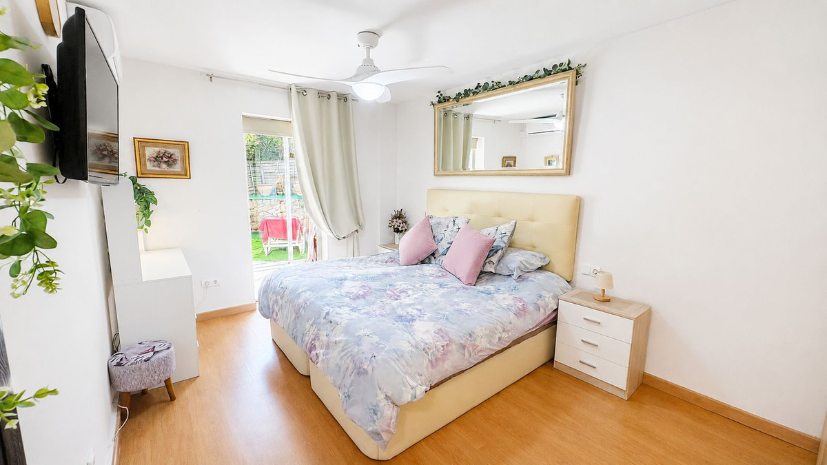 Middle Floor Apartment bilde 14