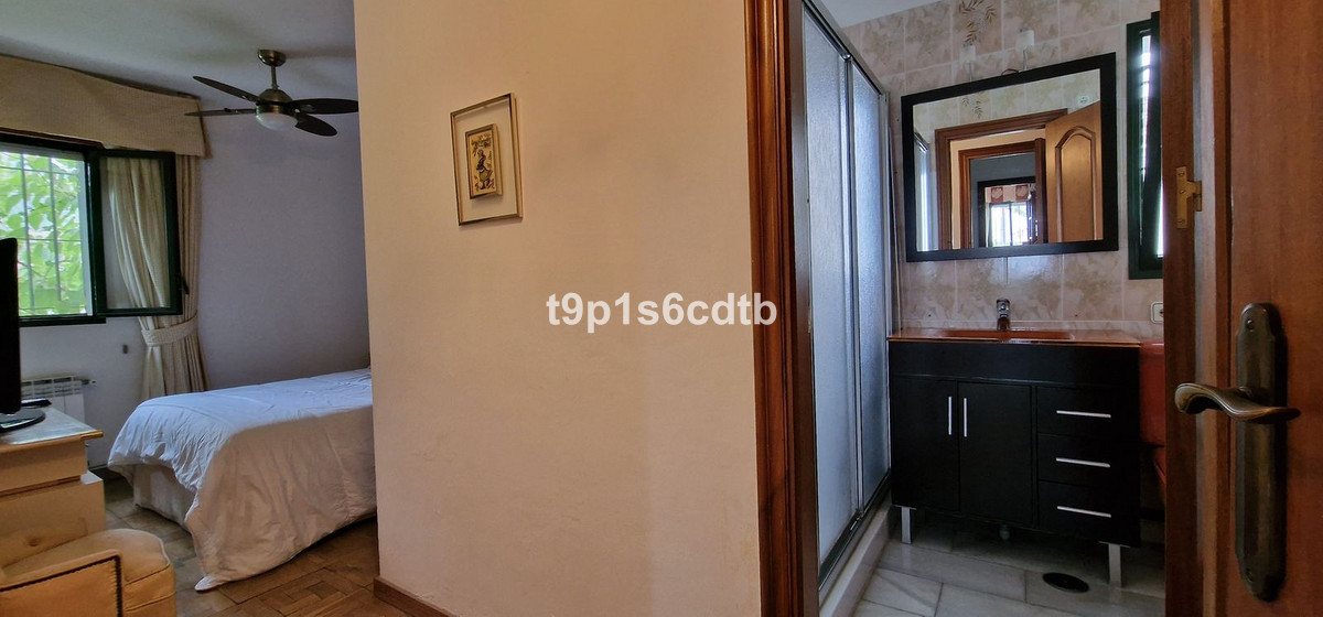 Detached Villa bilde 27
