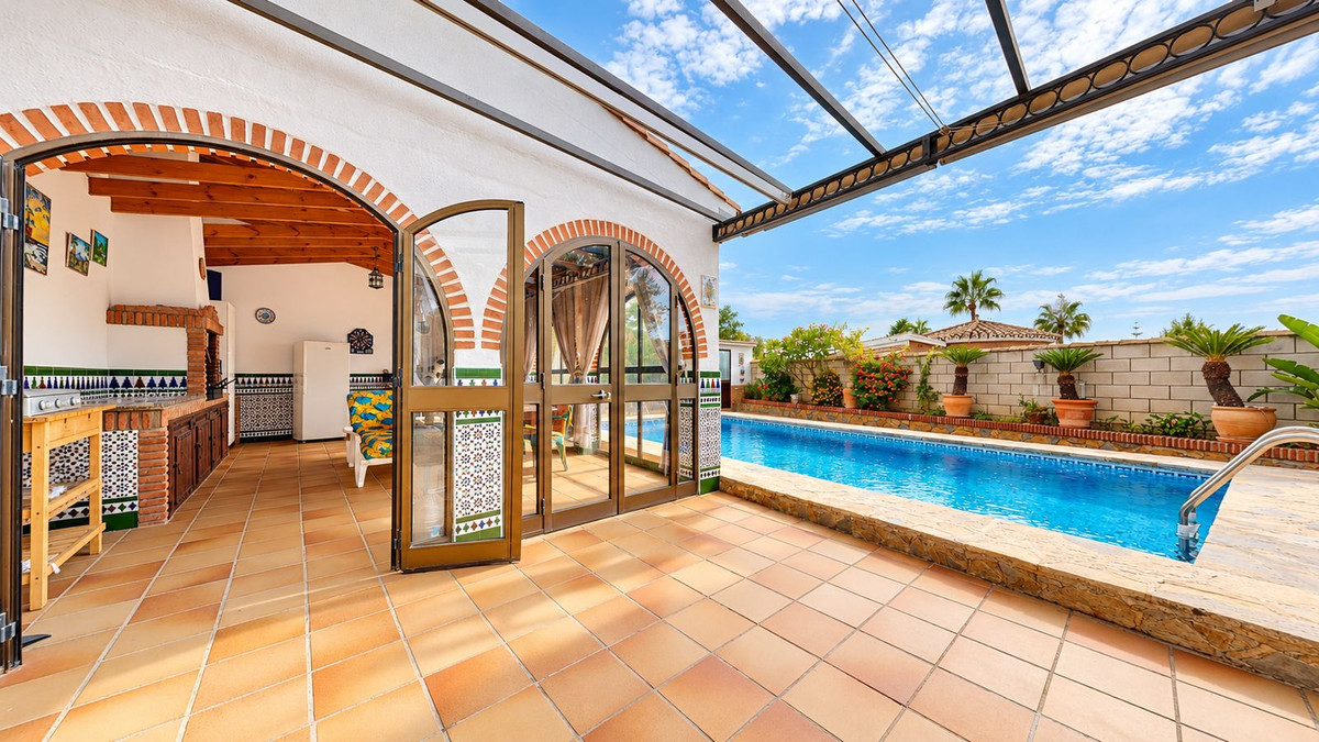 Detached Villa bilde 2