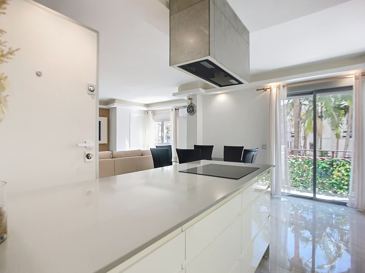 Middle Floor Apartment bilde 3