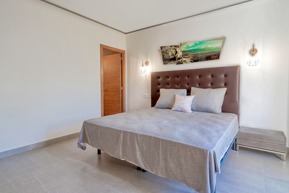 Middle Floor Apartment bilde 7