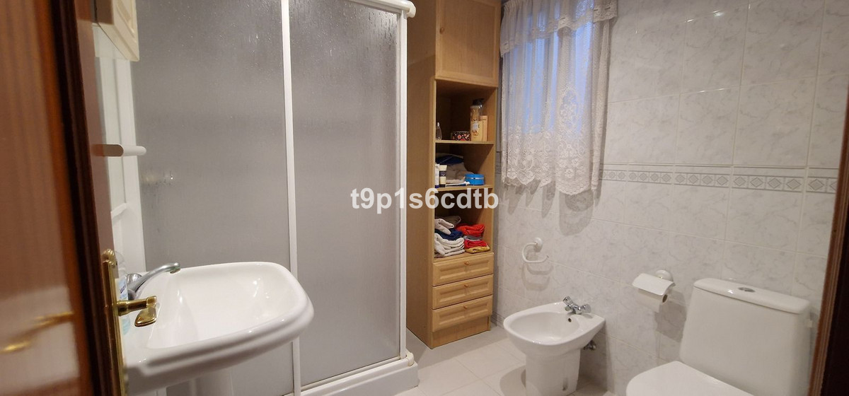 Middle Floor Apartment bilde 7