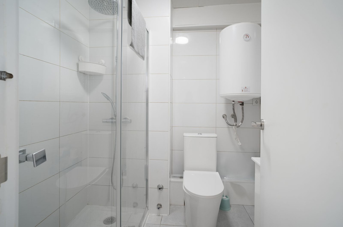 Middle Floor Apartment bilde 10