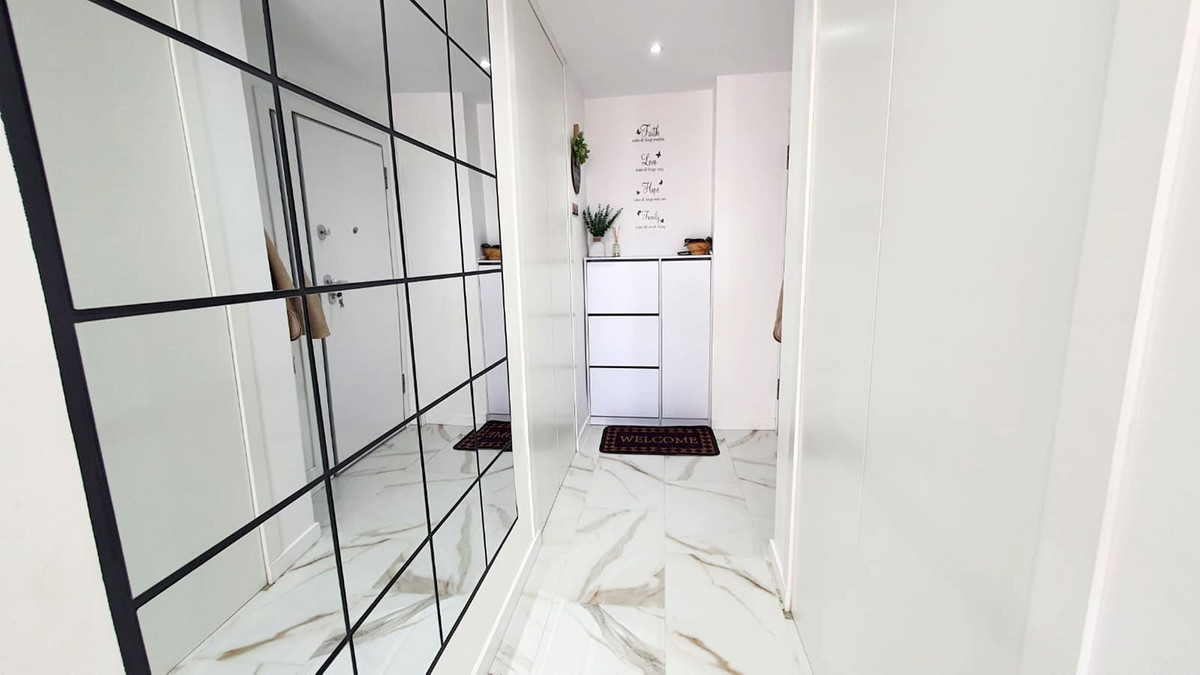 Middle Floor Apartment bilde 24