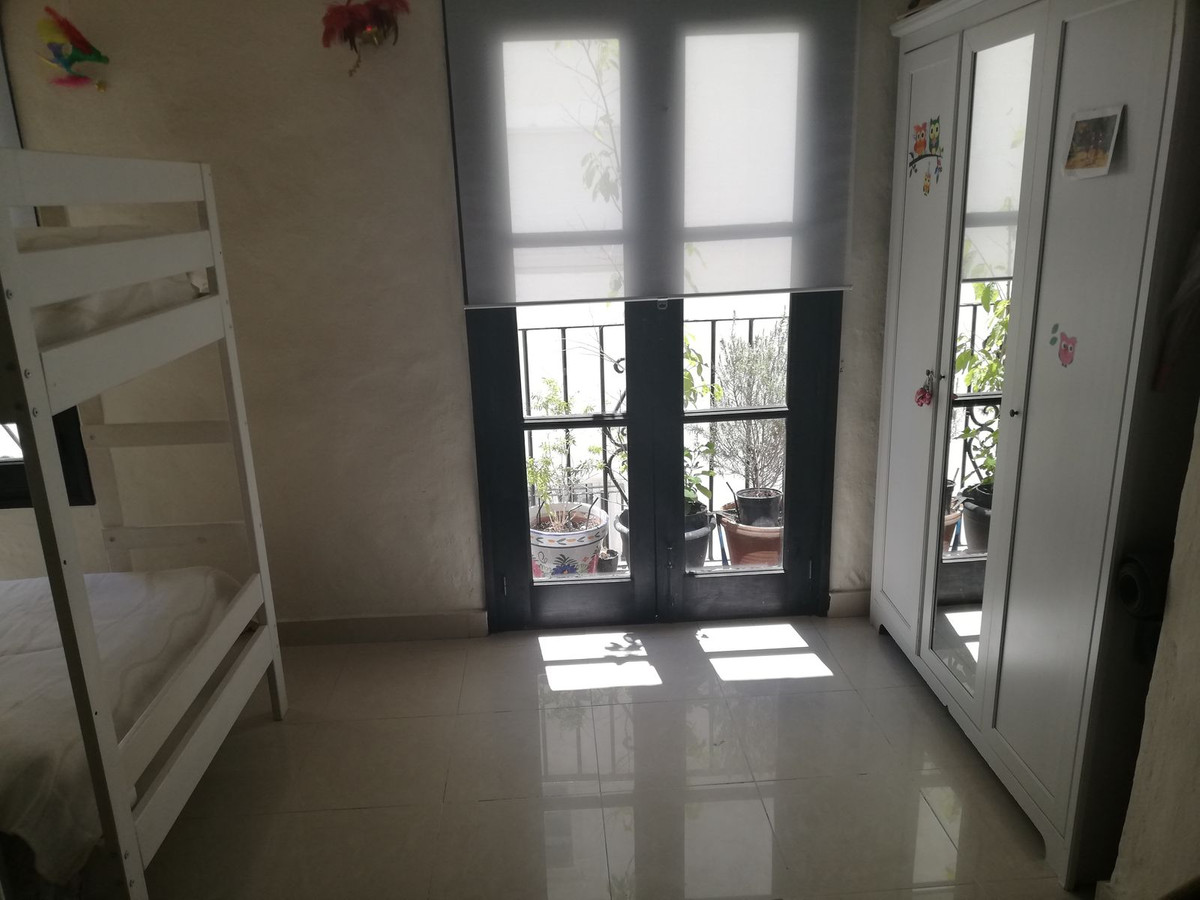 Middle Floor Apartment bilde 8