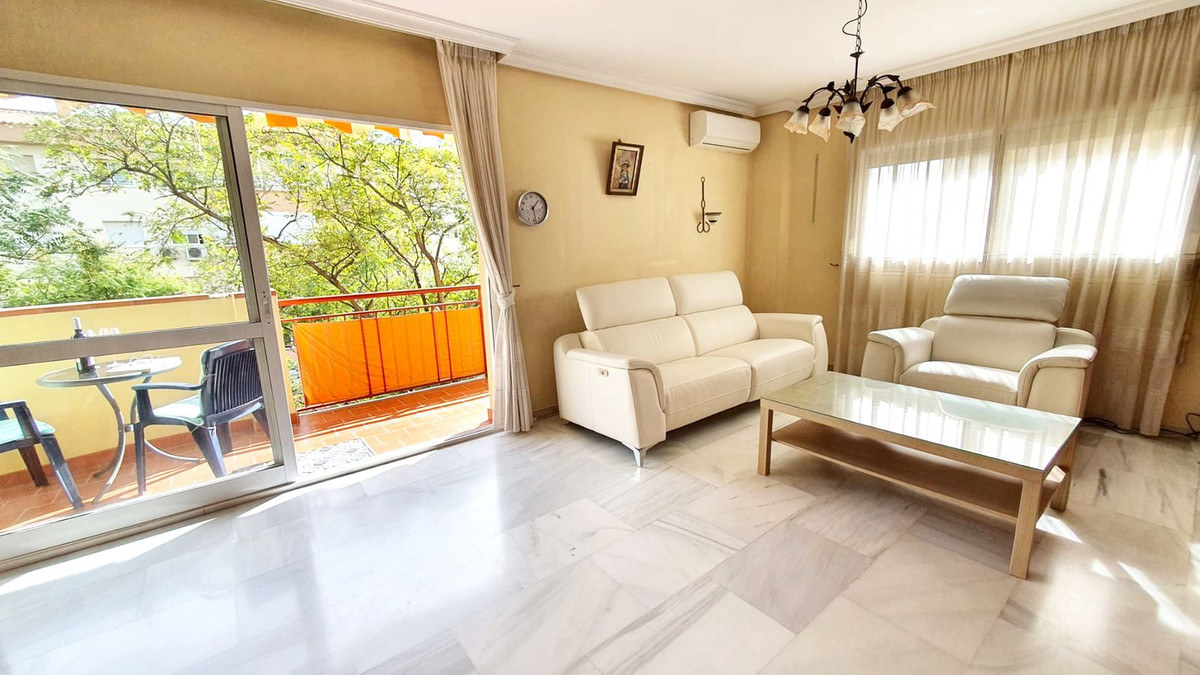Middle Floor Apartment bilde 3