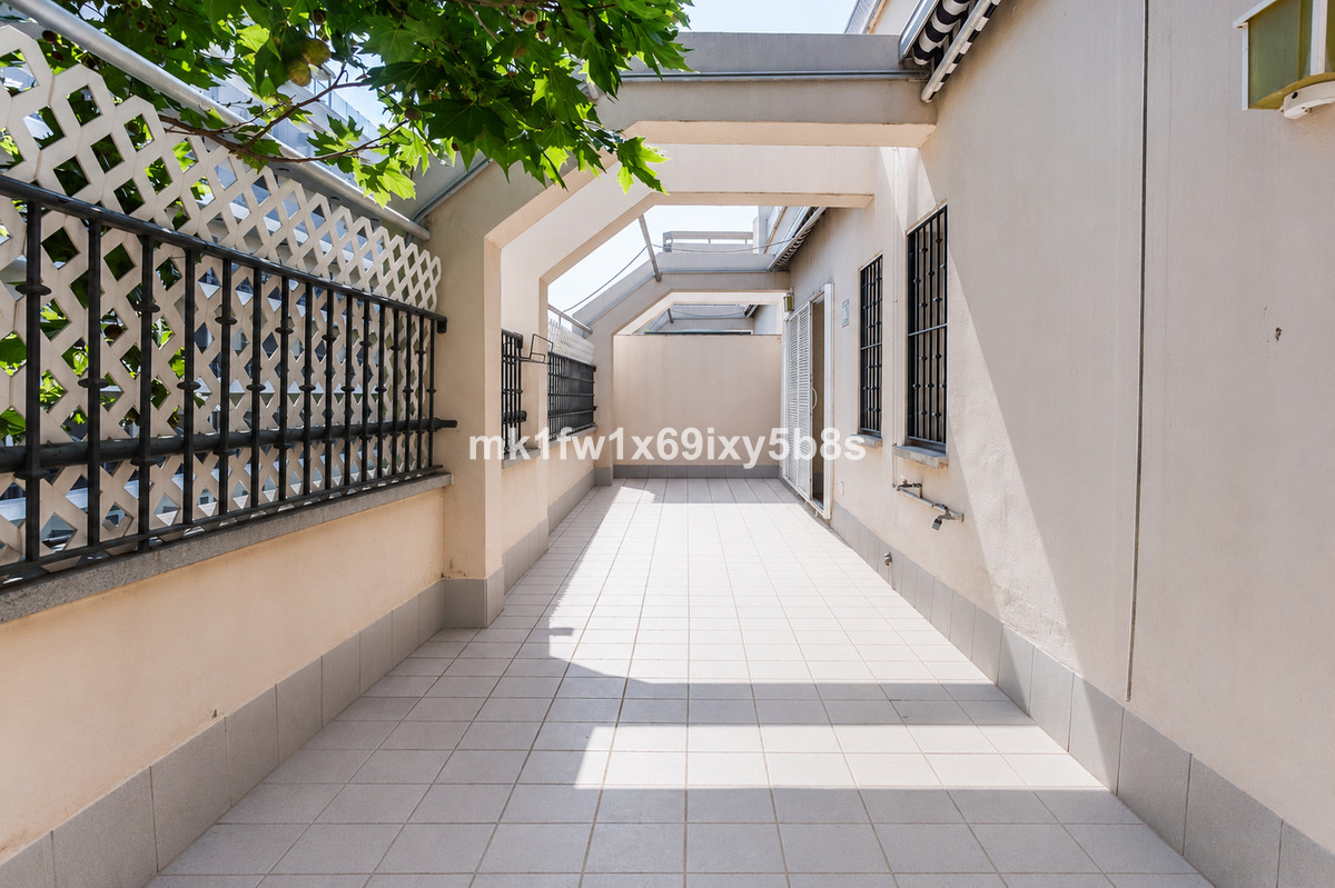 Middle Floor Apartment bilde 4