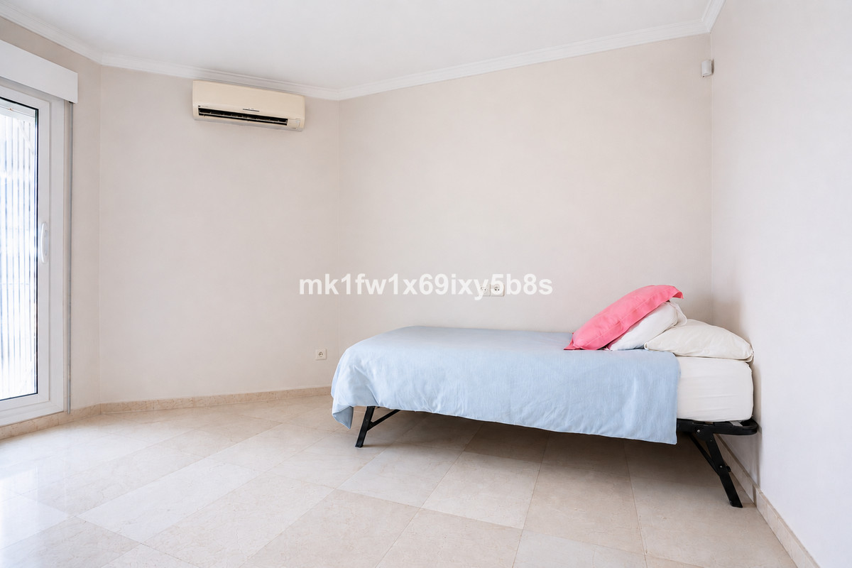 Middle Floor Apartment bilde 28
