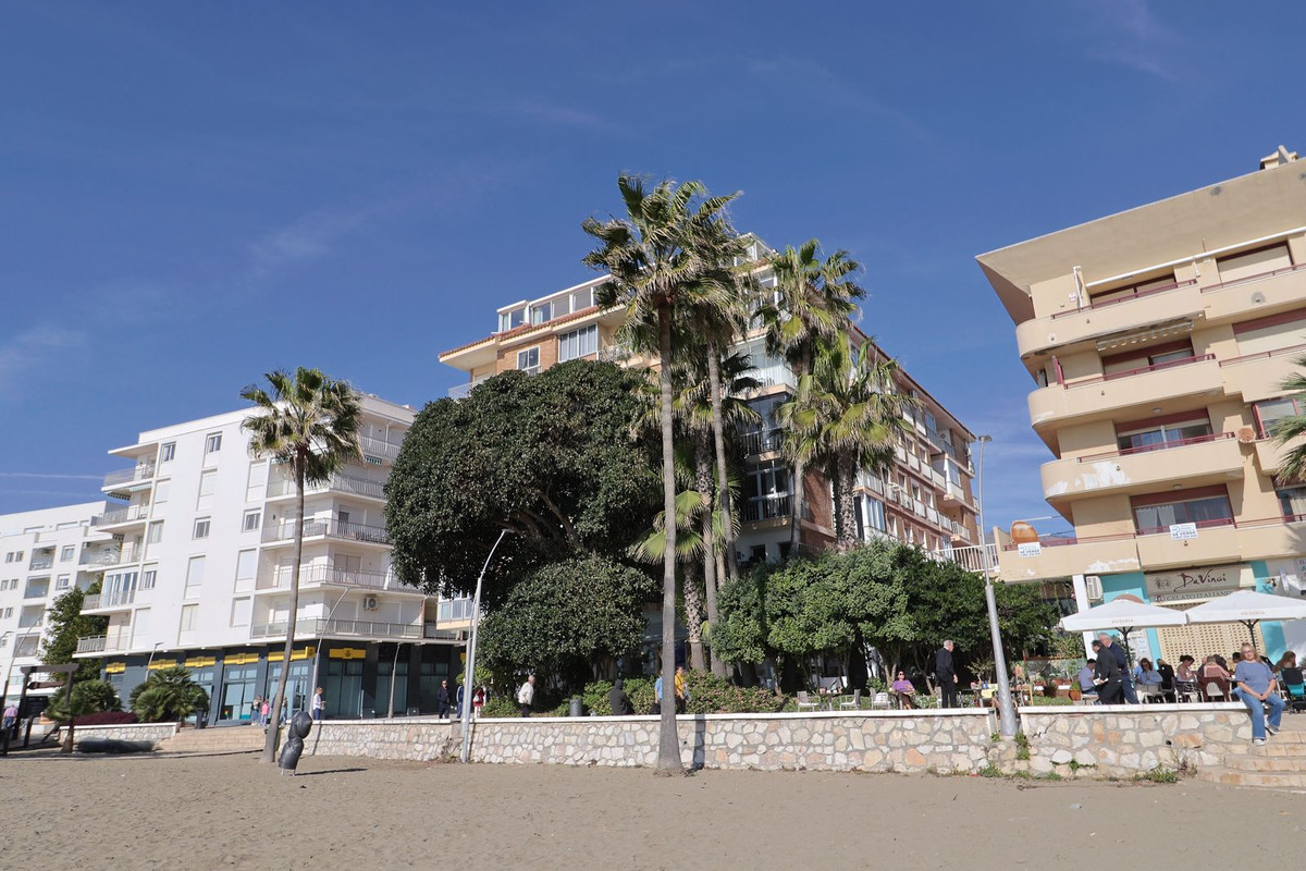 Middle Floor Apartment bilde 24