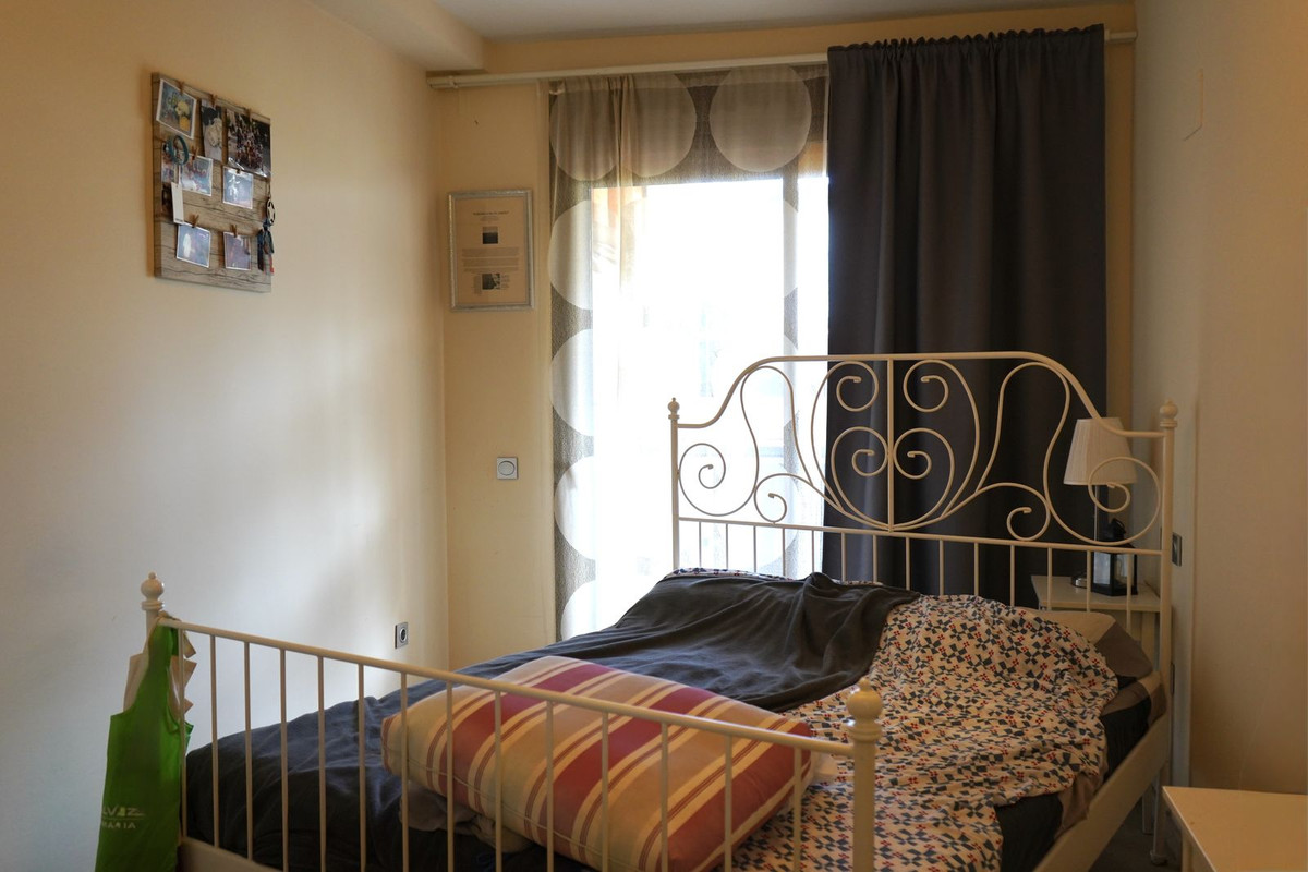 Middle Floor Apartment bilde 12