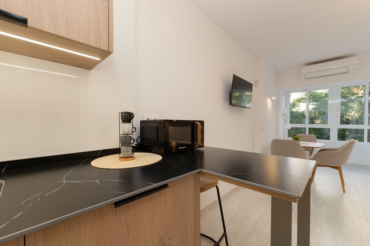 Middle Floor Apartment bilde 8