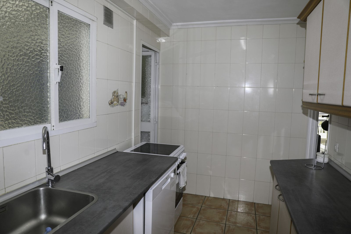 Middle Floor Apartment bilde 28