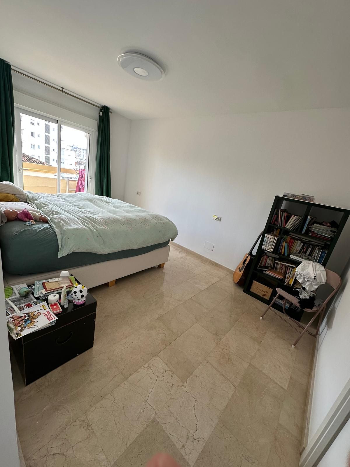 Middle Floor Apartment bilde 10