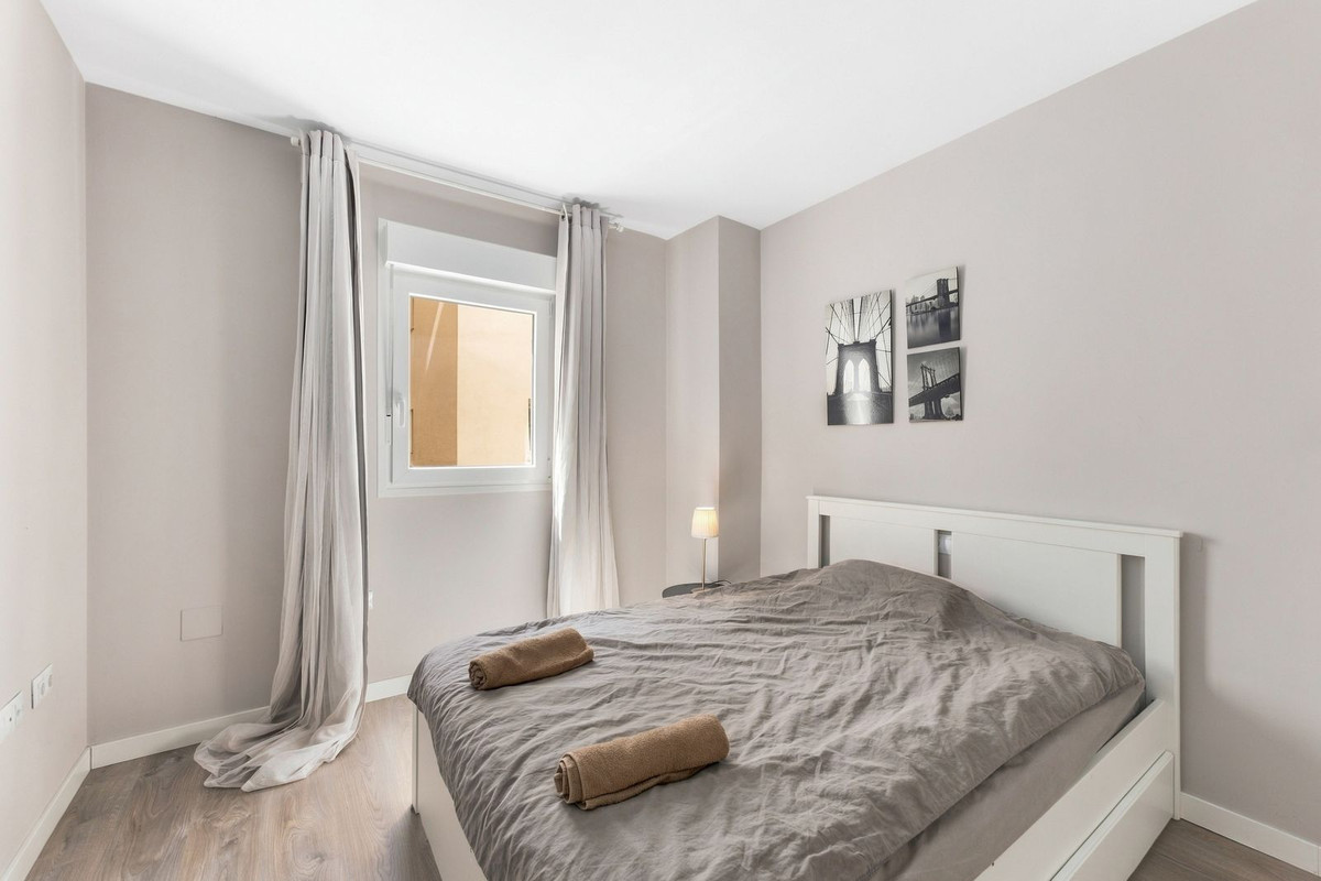 Middle Floor Apartment bilde 18