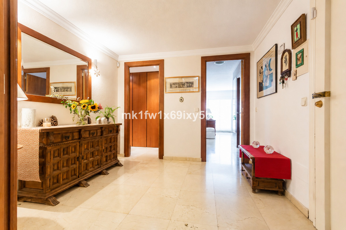 Middle Floor Apartment bilde 8