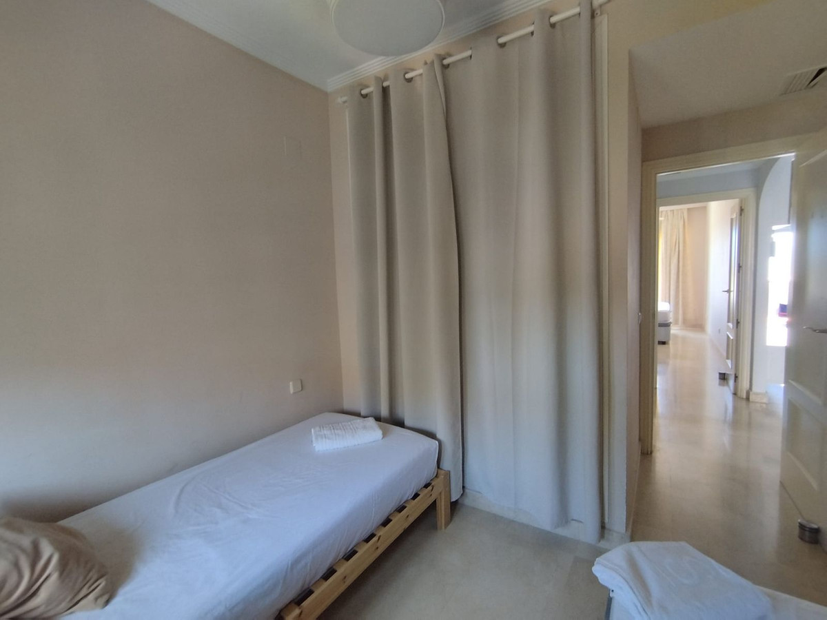 Middle Floor Apartment bilde 14