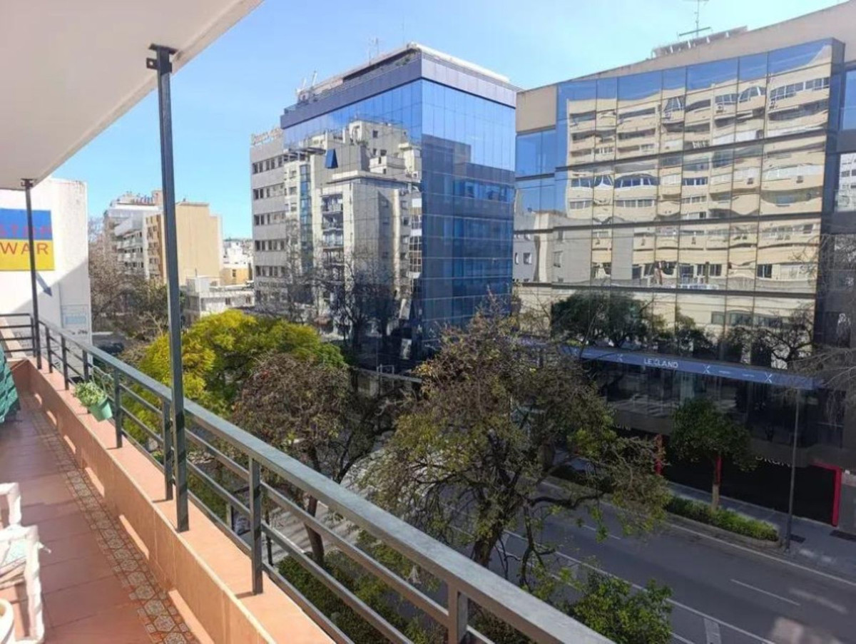 Middle Floor Apartment bilde 1