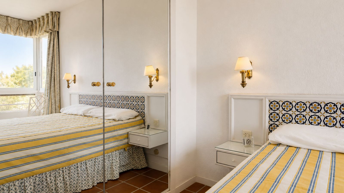 Middle Floor Apartment bilde 10