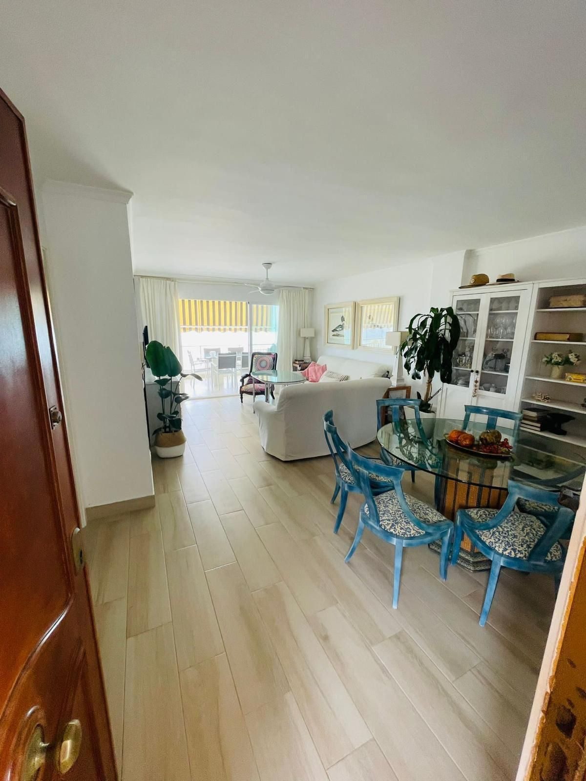 Middle Floor Apartment bilde 13