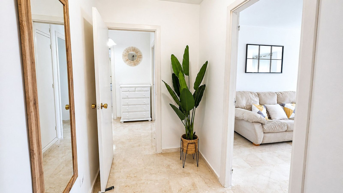 Middle Floor Apartment bilde 17