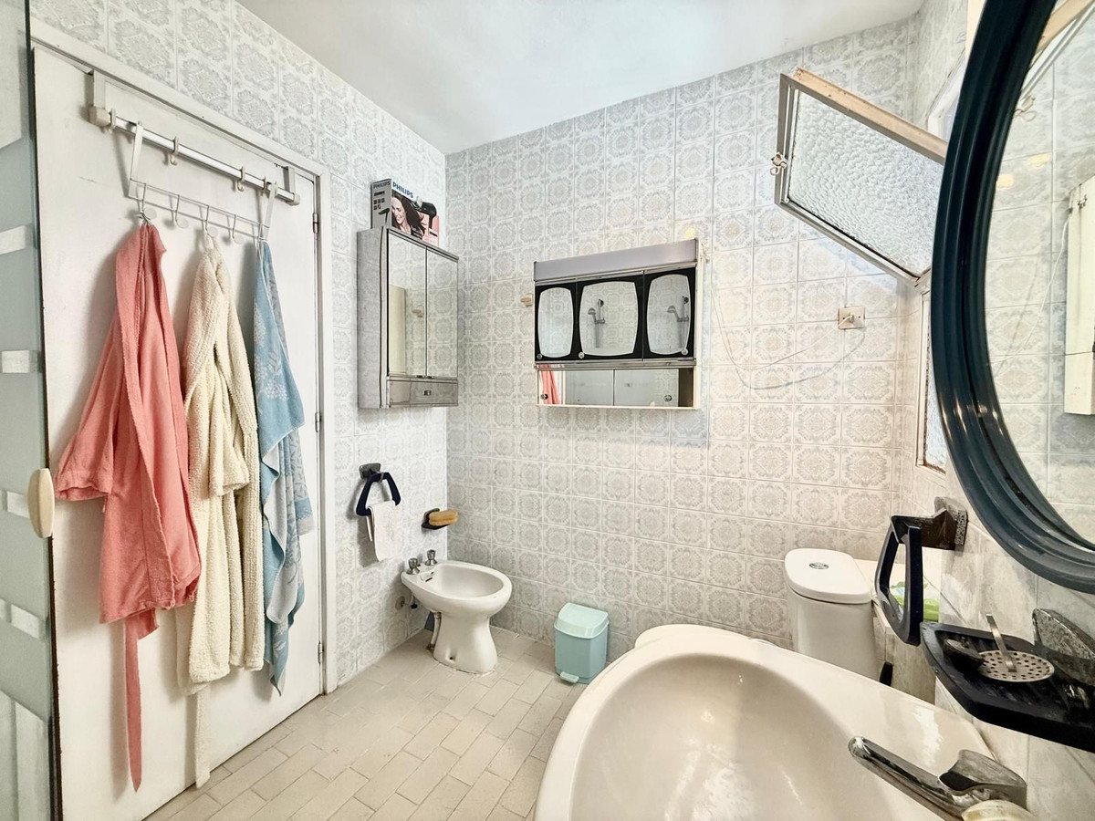 Middle Floor Apartment bilde 13