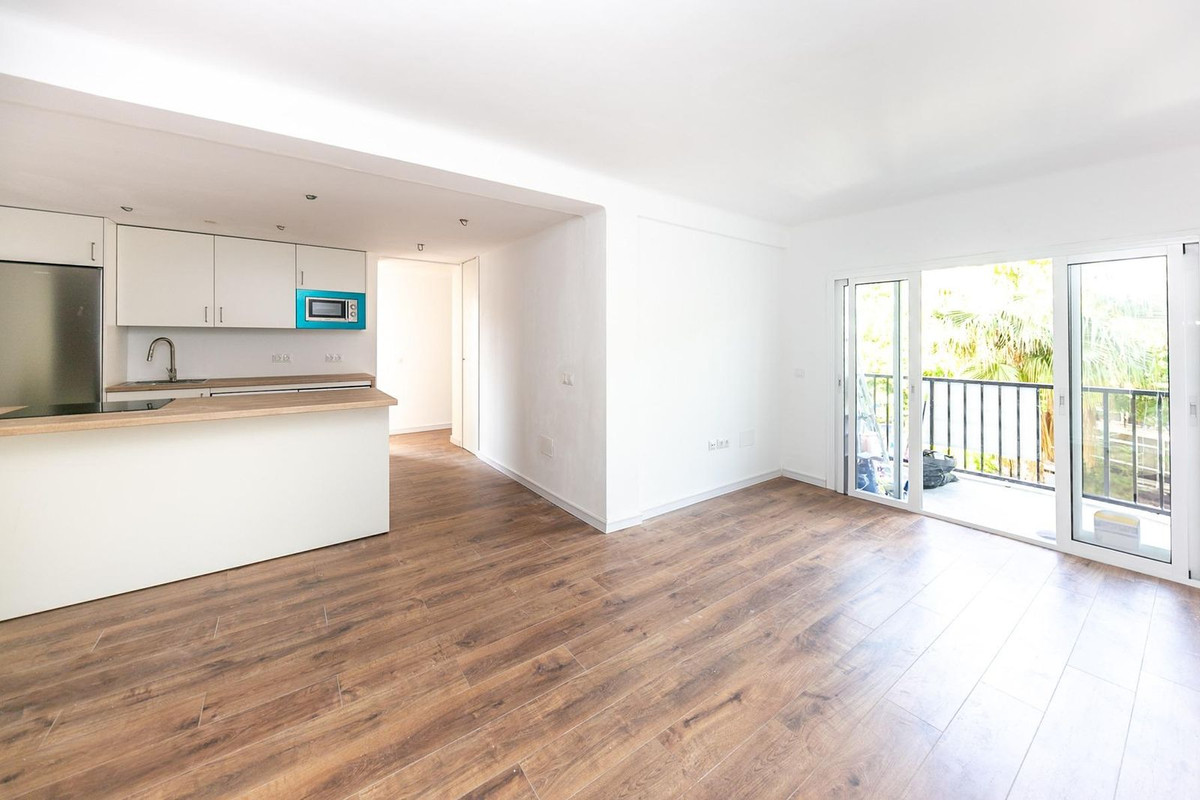 Middle Floor Apartment bilde 11