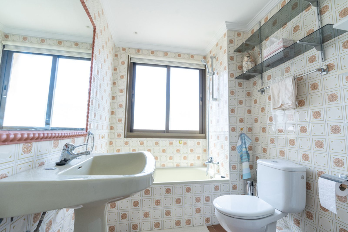 Middle Floor Apartment bilde 17