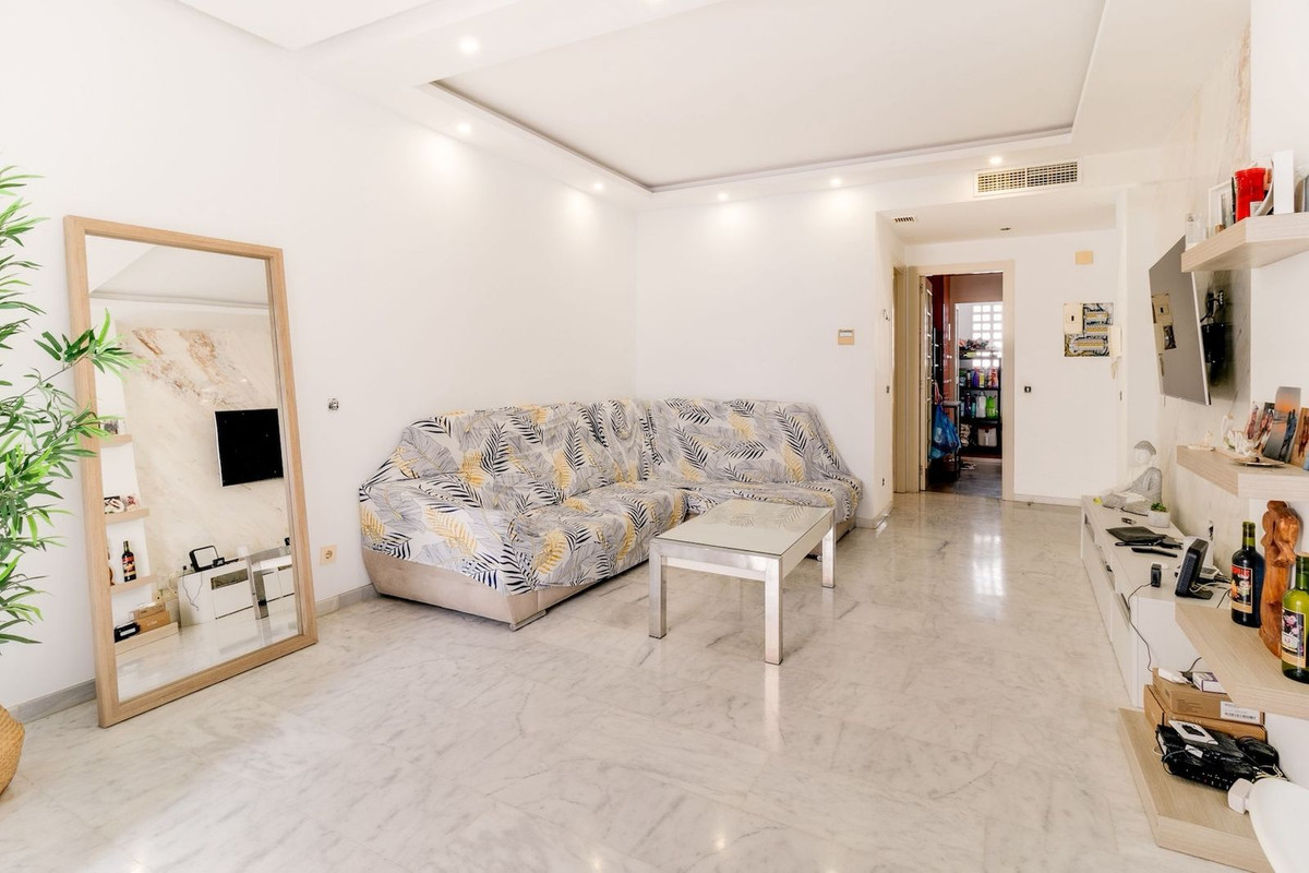 Middle Floor Apartment bilde 3