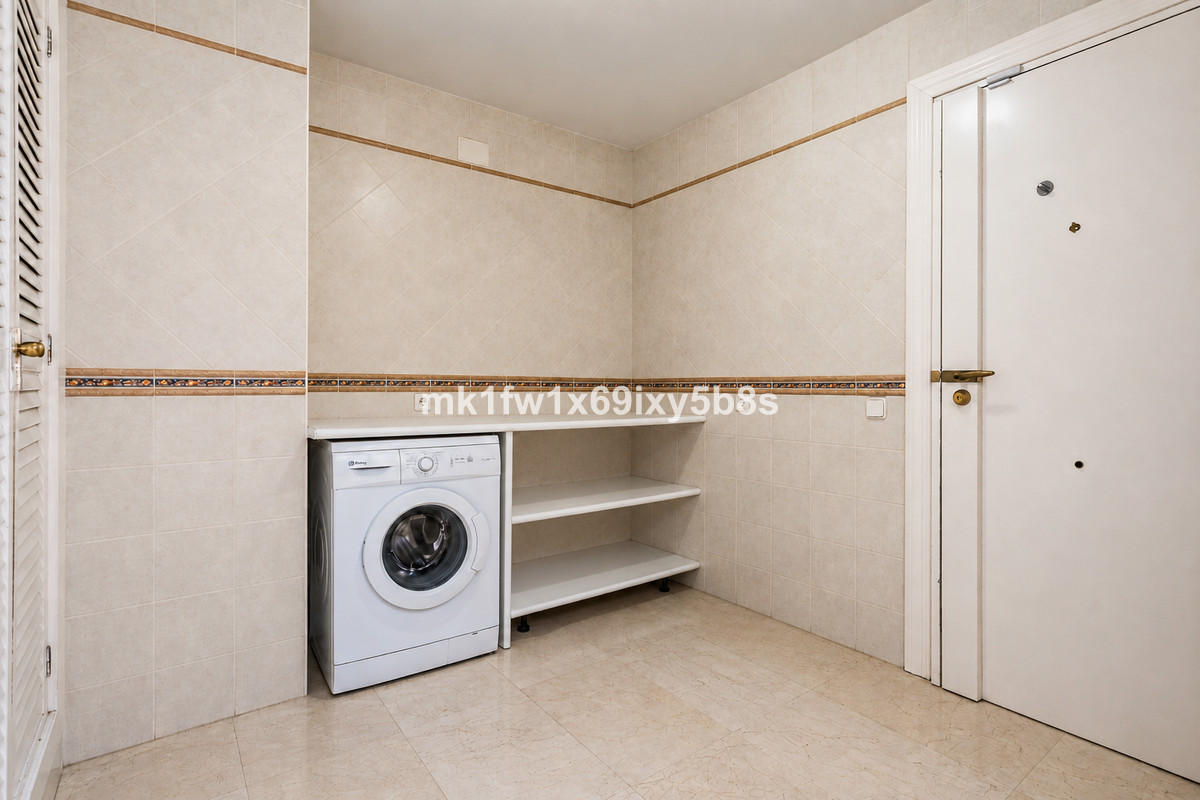 Middle Floor Apartment bilde 18
