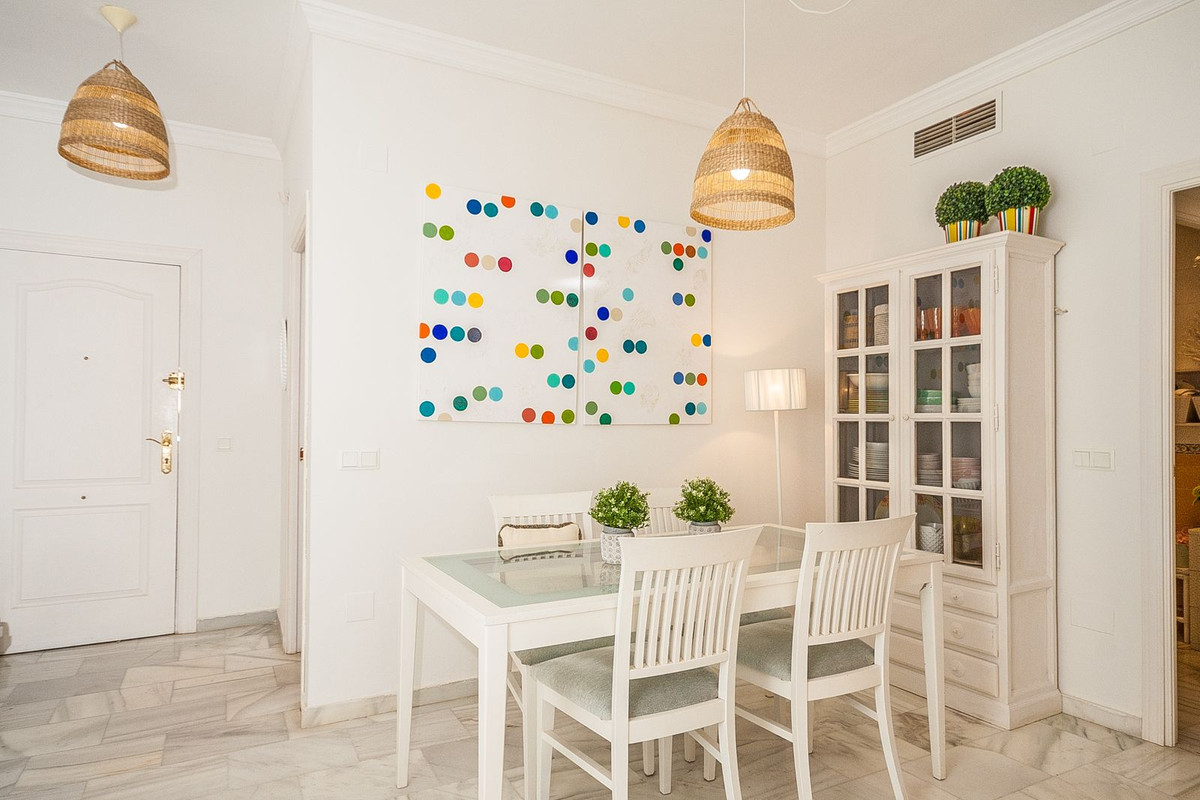Middle Floor Apartment bilde 10