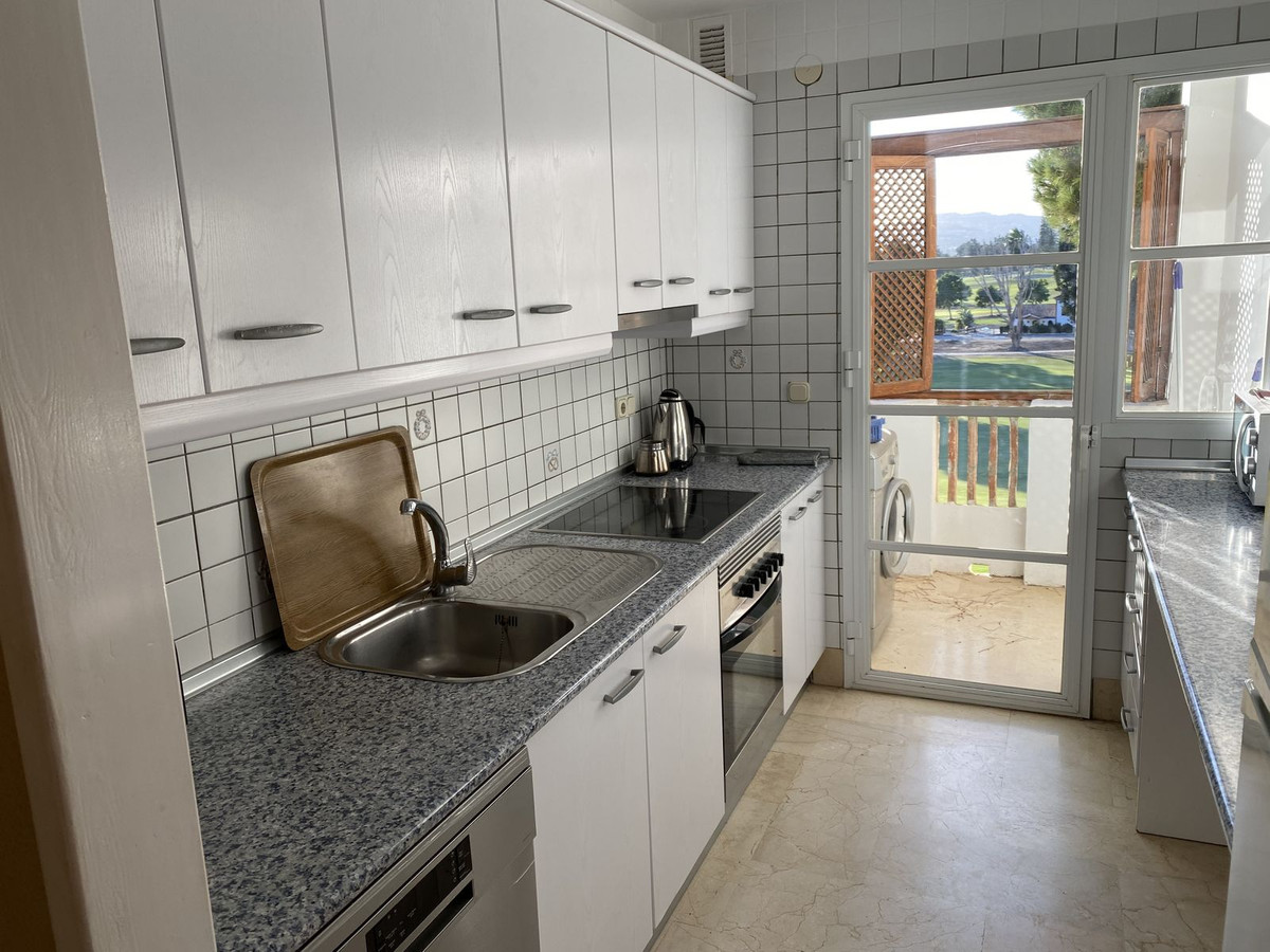 Middle Floor Apartment bilde 7
