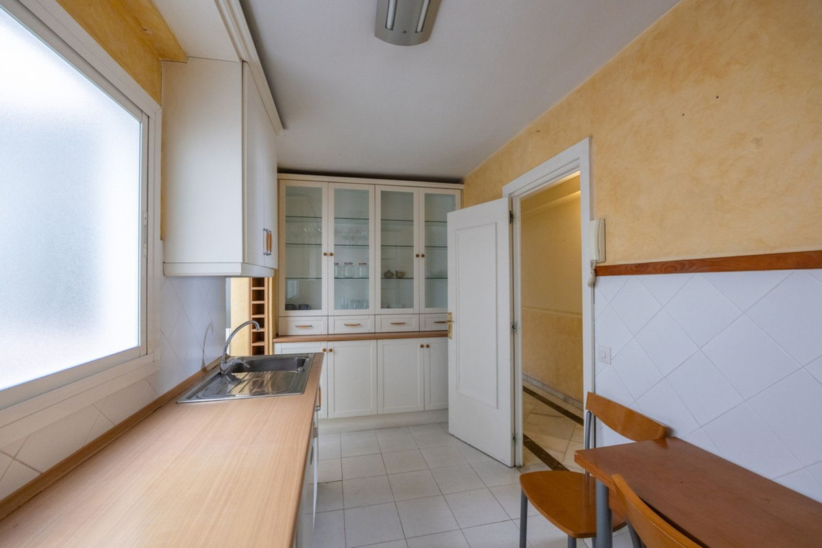 Middle Floor Apartment bilde 18