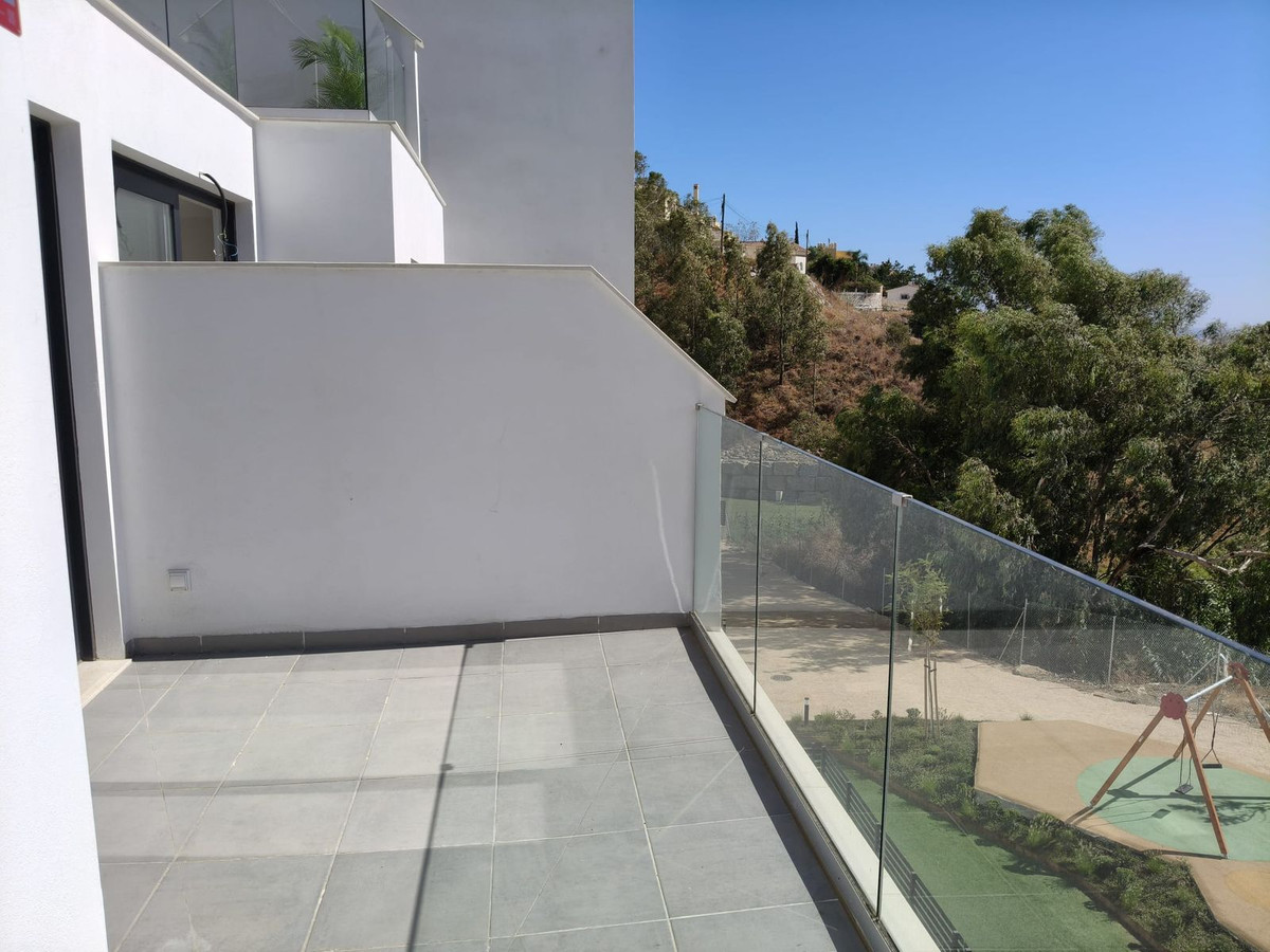 Middle Floor Apartment bilde 8