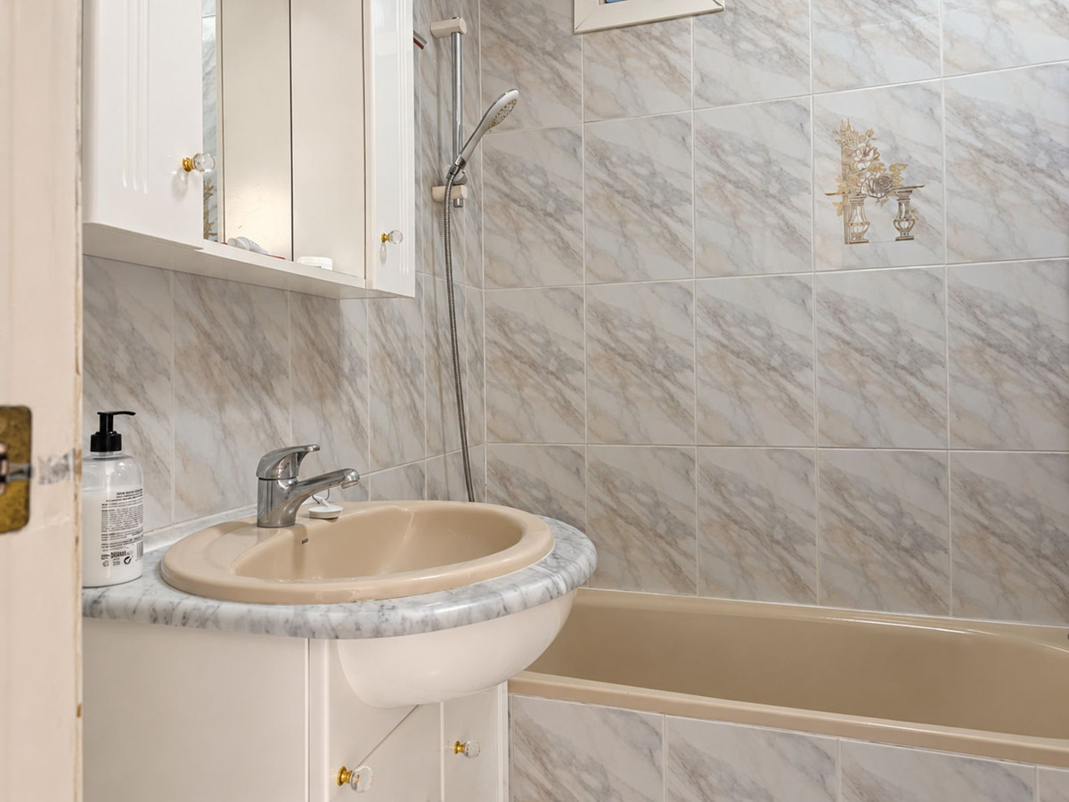 Middle Floor Apartment bilde 7