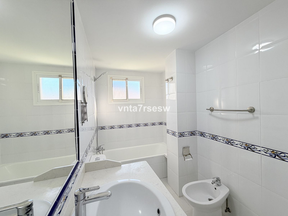 Middle Floor Apartment bilde 31