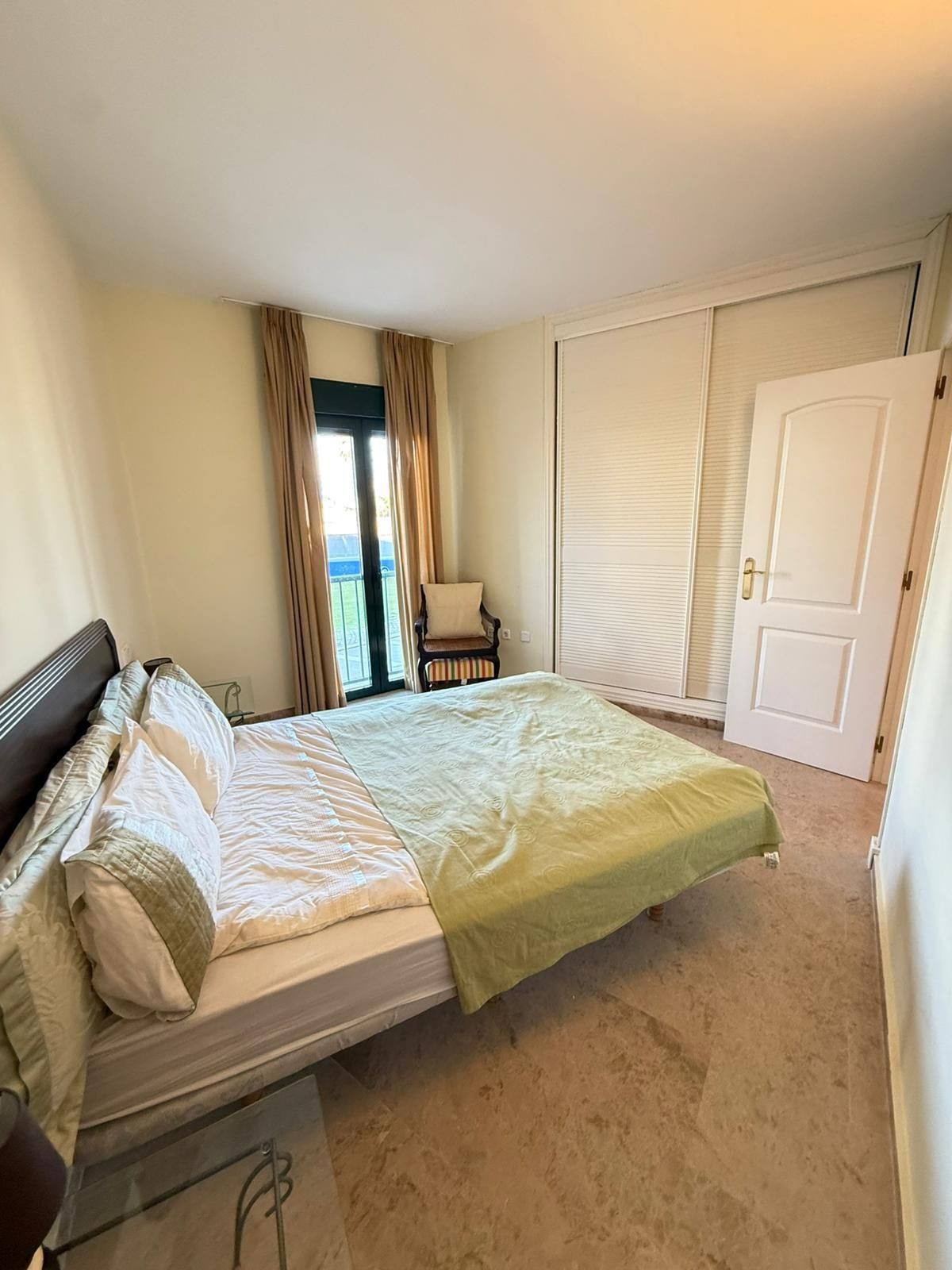 Middle Floor Apartment bilde 11