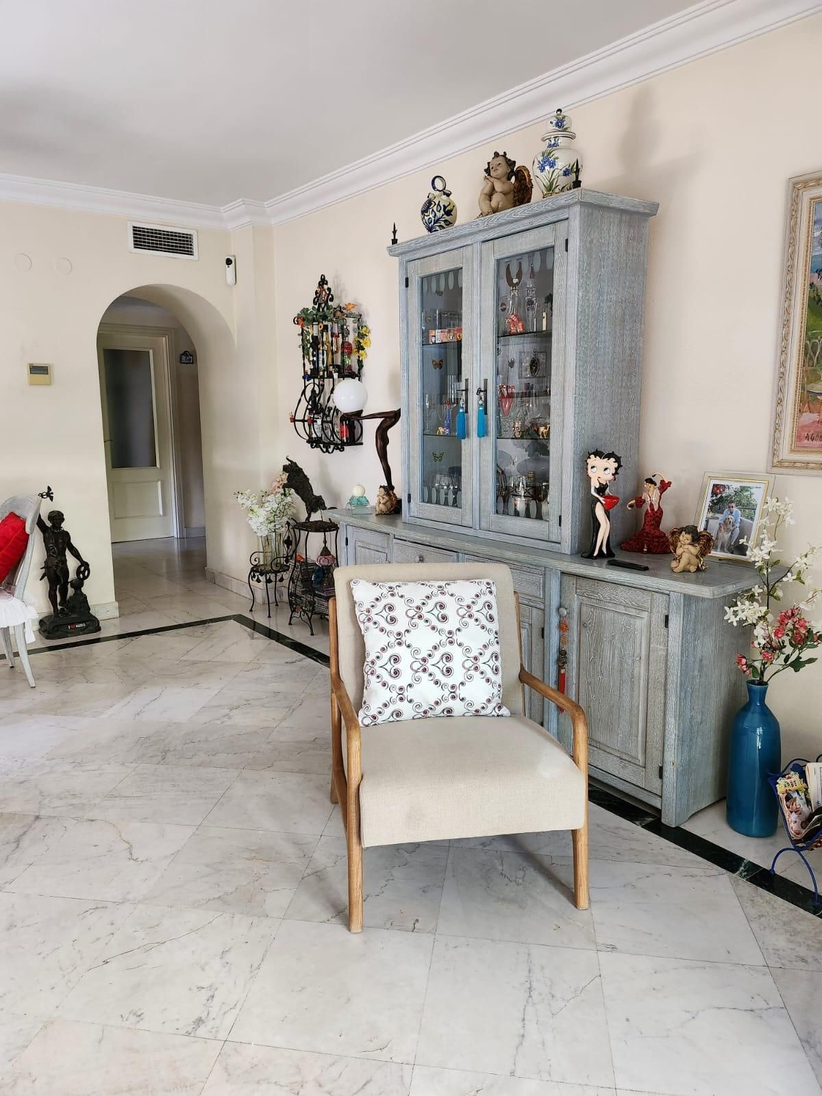 Middle Floor Apartment bilde 9