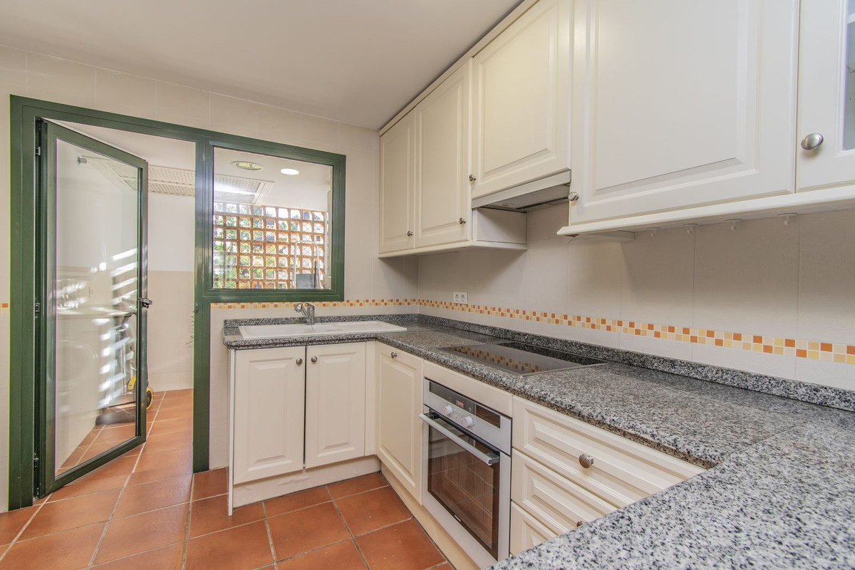 Middle Floor Apartment bilde 11