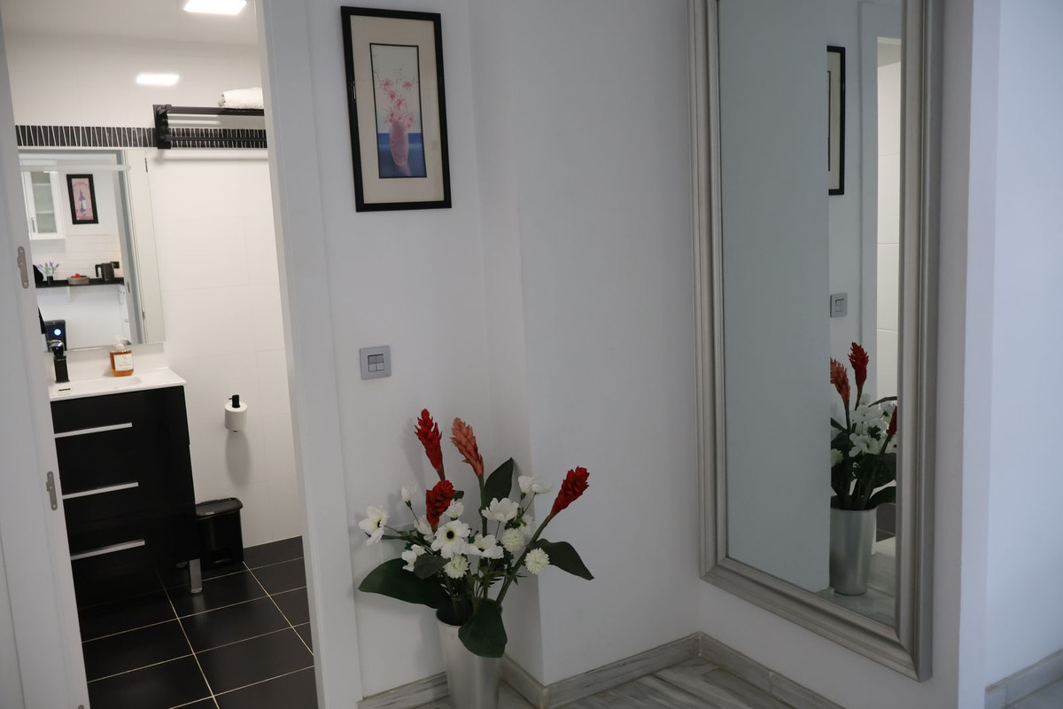 Middle Floor Apartment bilde 11
