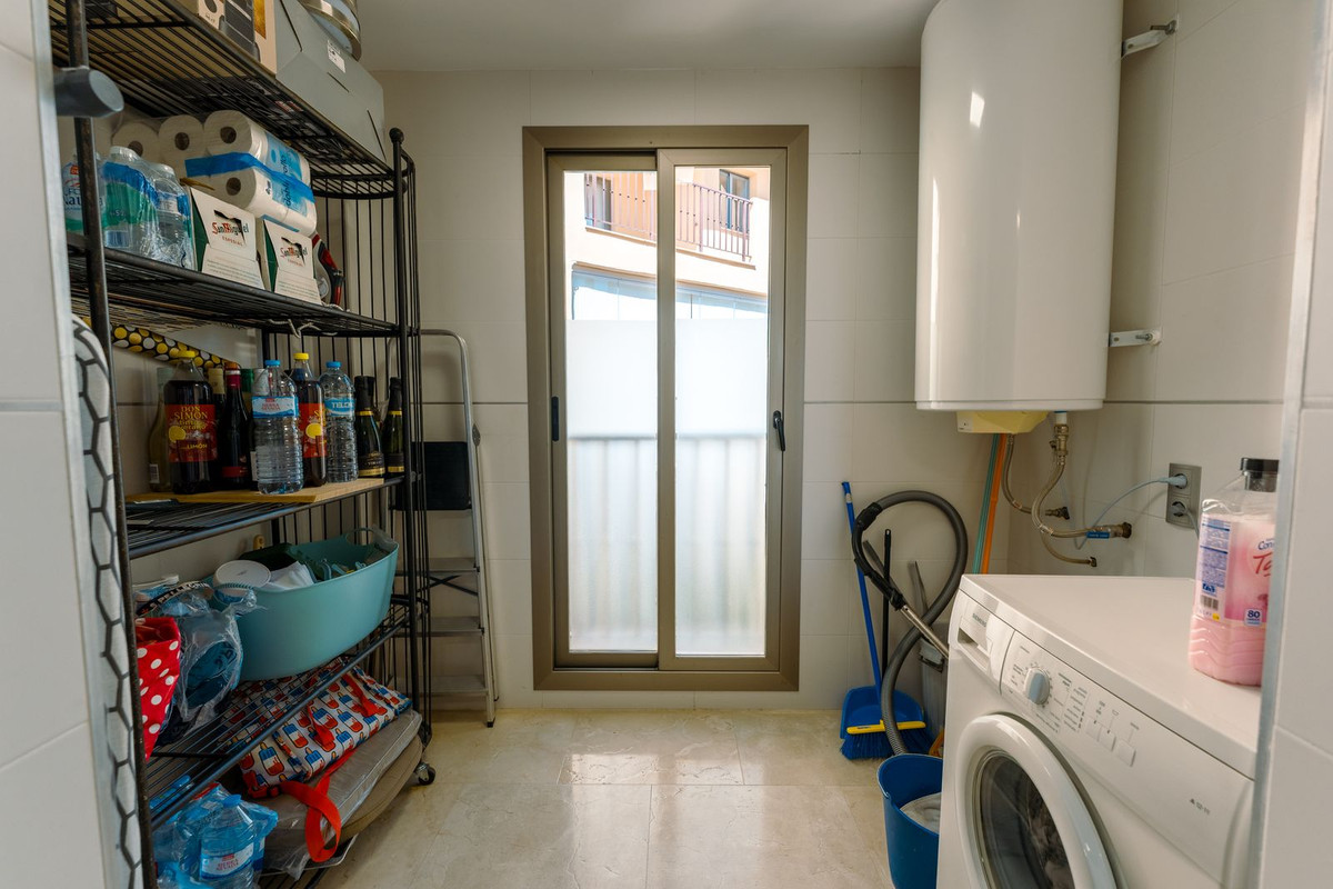 Middle Floor Apartment bilde 11