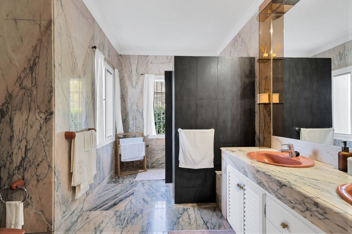 Detached Villa bilde 34