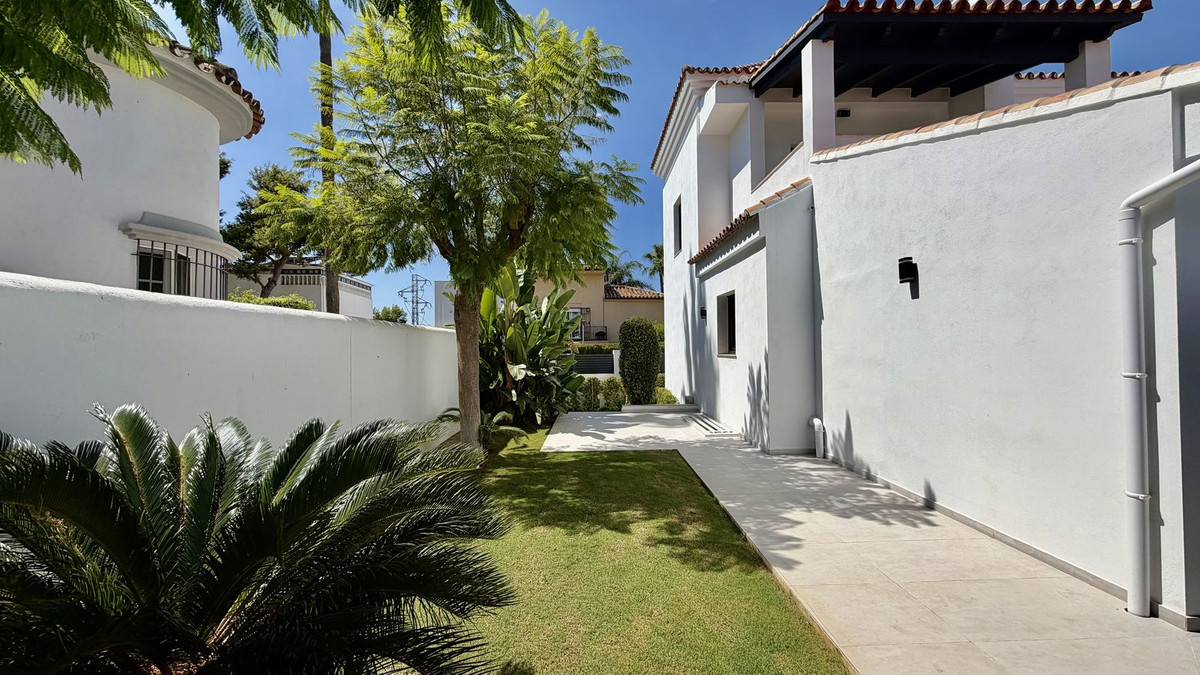 Detached Villa bilde 35