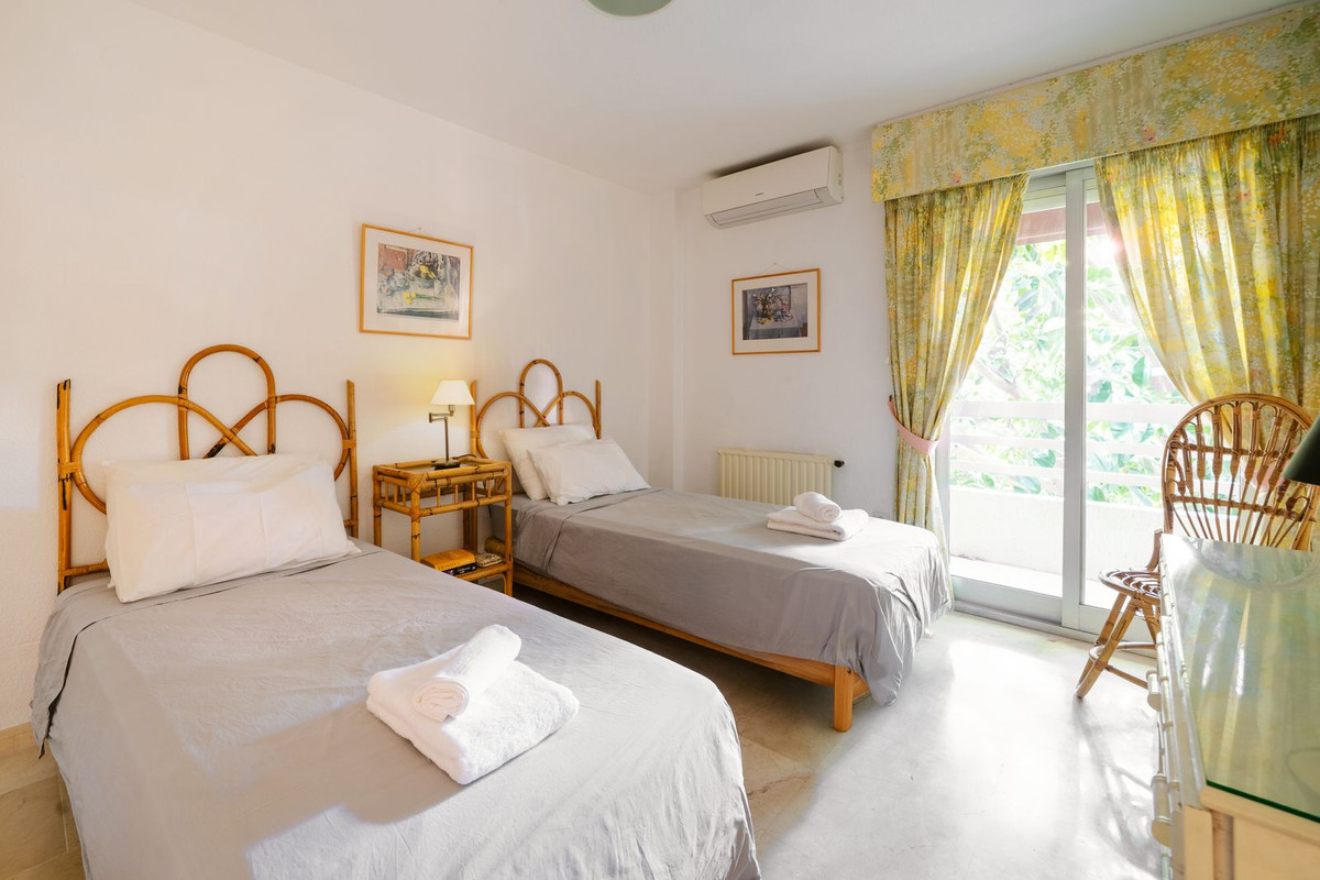 Middle Floor Apartment bilde 21